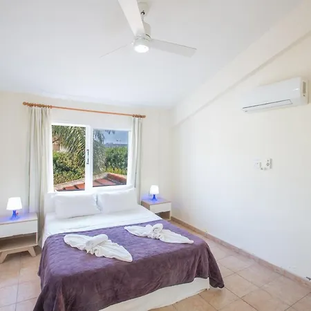 Papaya Royal Βίλα Αγία Νάπα