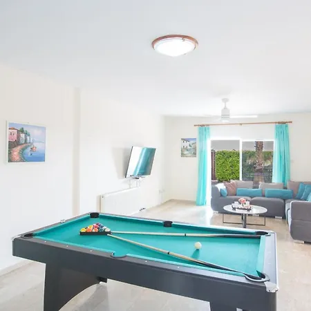 Papaya Royal * Айя-Напа