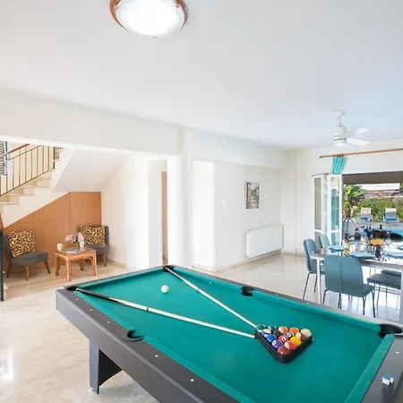 Papaya Royal Villa