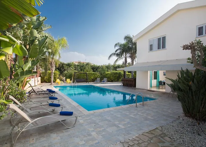 Papaya Royal Villa *