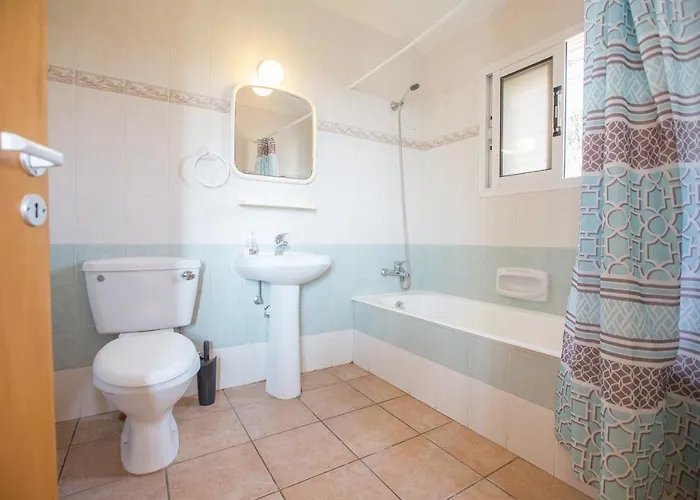 Papaya Royal * Ayia Napa