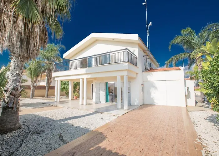 Papaya Royal * Ayia Napa