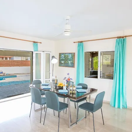 Papaya Royal Villa Ayia Napa