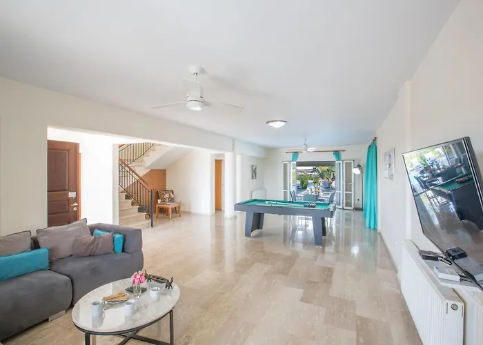 Papaya Royal Villa Agia Napa