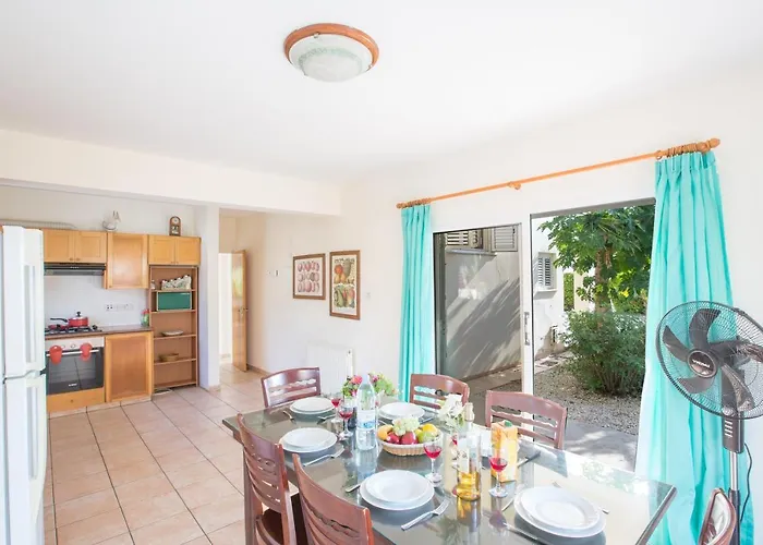 Papaya Royal Villa *