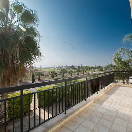 Willa Papaya Royal *